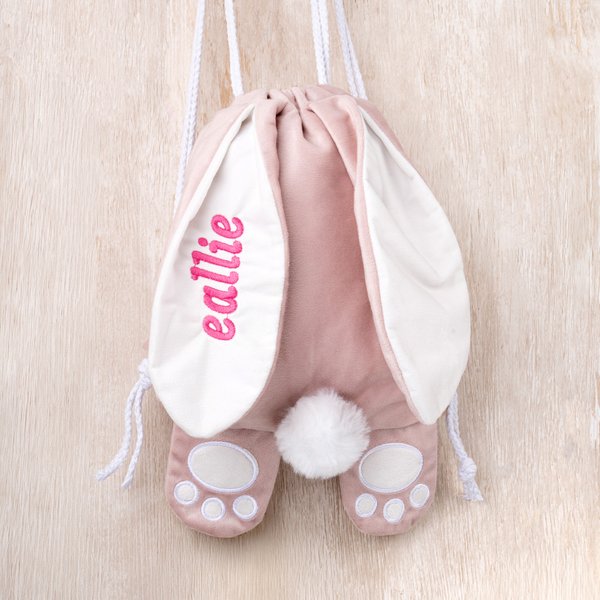 Personalisierte Samt Kinderrucksack | mit besticktem Namen | Osterhasen Turnbeutel | Hasenohren | Schwänzchen | Ostern Eiersuche Geschenk für Kinder