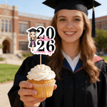 Personalisierte Cartoon Charakter Graduierung Cupcake Topper mit Namen und Jahr für Cupcake Dekor Graduierung Geschenk für Absolventen Freunde