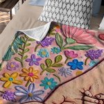 Manta blanda personalizada con nombres en estilo de pintura al óleo floral para el Día de la Madre, regalo para la abuela y la madre