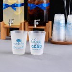 Gepersonaliseerde Graduation Cap Congrats Frosted Plastic Cups met naam en jaar Set van 10 Graduation Party Favor voor afgestudeerden