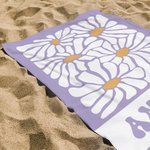 Personalisierte Gänseblümchen Print Soft Quick Dry Oversized Strandtuch mit Namen Reise Sommer Urlaub Wesentliche Geburtstag Geschenk für Frauen Mädchen