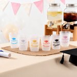 Gepersonaliseerde Graduation Cap Congrats Frosted Plastic Cups met naam en jaar Set van 10 Graduation Party Favor voor afgestudeerden