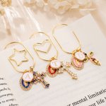 Portapapeles Personalizado Cruz Católica con Inicial Religiosa Bautizo Primera Comunión Regalo para los amantes de los libros Bookworm