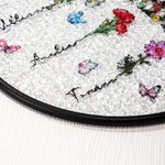 Personalized 1-8 Birth Flowers Suncatcher Glass Ornament with Names Window Balcony Hanging Decor Mother's Day Gift for Mom Grandma