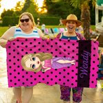 Henkilökohtainen sarjakuvahahmo Dot Quick Dry ylisuuri rantapyyhe nimellä Travel Essentials Beach Party syntymäpäivälahja perheelle naisille