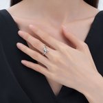 Anillo Personalizado Cruz Piedra de Nacimiento con Texto Joyería Delicada Día de la Madre Aniversario Cumpleaños Regalo para Mujeres Cristianas