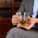 Personalized Engraved Twisted 11 oz Old Fashioned Whiskey Glass Decanter Set with Name and Initial Father's Day Gift for Men Whiskey Enthusiasts