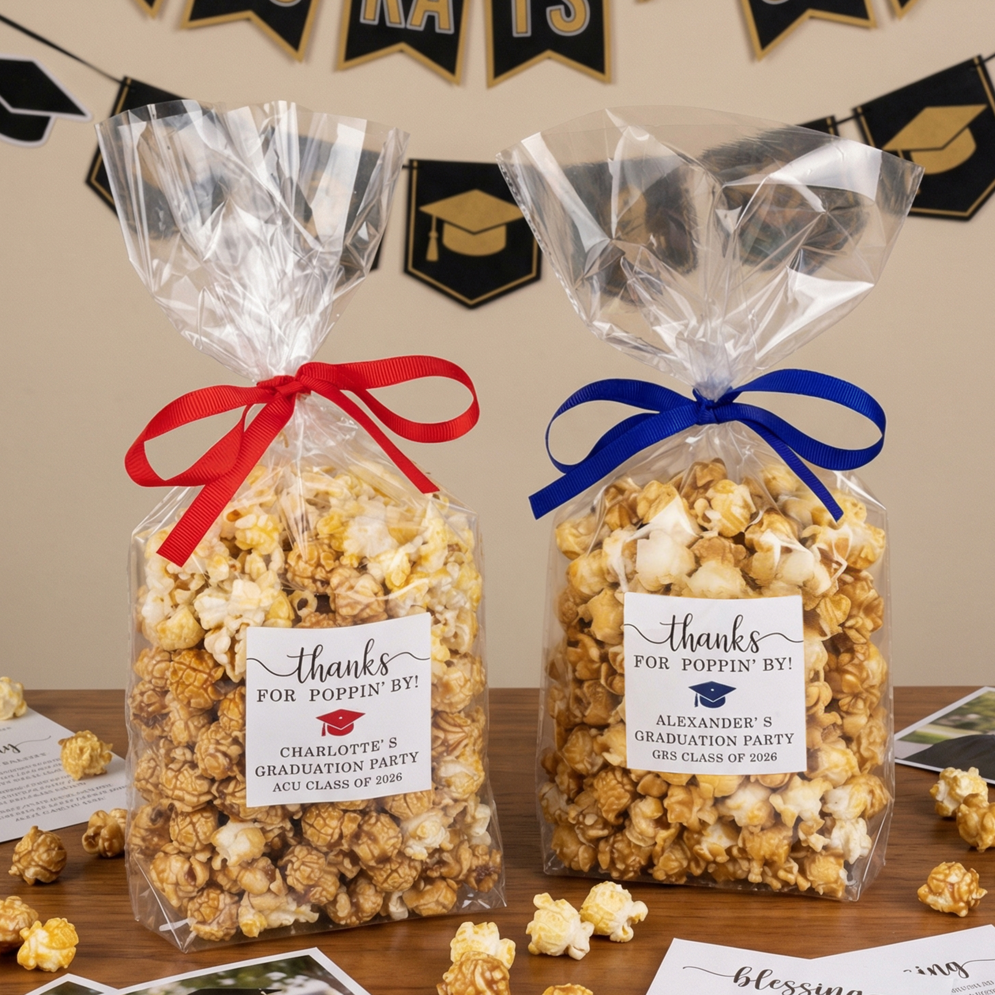 Bolsa transparente para palomitas de maíz con nombre y año, personalizada con el tema de la graduación.