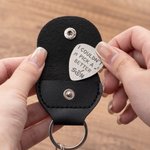 Personalizzato inciso I Couldn't Pick A Better Guitar Pick Portachiavi con testo e custodia Regalo di compleanno e anniversario per il fidanzato padre
