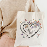 Gepersonaliseerde Hart Outline Hand-in-Hand Bloemen Vlinder Design Canvas Tas met Naam en Handvat Moederdag Verjaardagscadeau voor Mama Huisdierbezitter