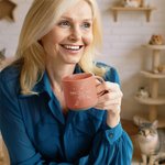 Personalized Hands in Hands Ceramic Mug with 1-8 Names and Text Home Use Mother's Day Gift for Mom Grandma