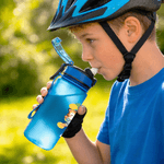 Bouteille d'eau personnalisée au nom de l'enfant avec paille en silicone Utilisation quotidienne Retour à l'école Cadeau d'anniversaire pour garçon fille