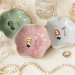 Personalizzato Cartoon Character Birth Flower Ceramic Scalloped Edge Trinket Jewelry Dishish con nome Festa della Mamma Regalo di compleanno per le donne