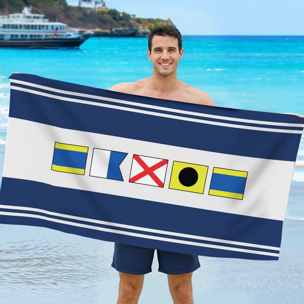 Serviette de plage surdimensionnée avec nom et drapeau nautique personnalisé Cadeau de vacances d'été pour les passionnés de voile Amis