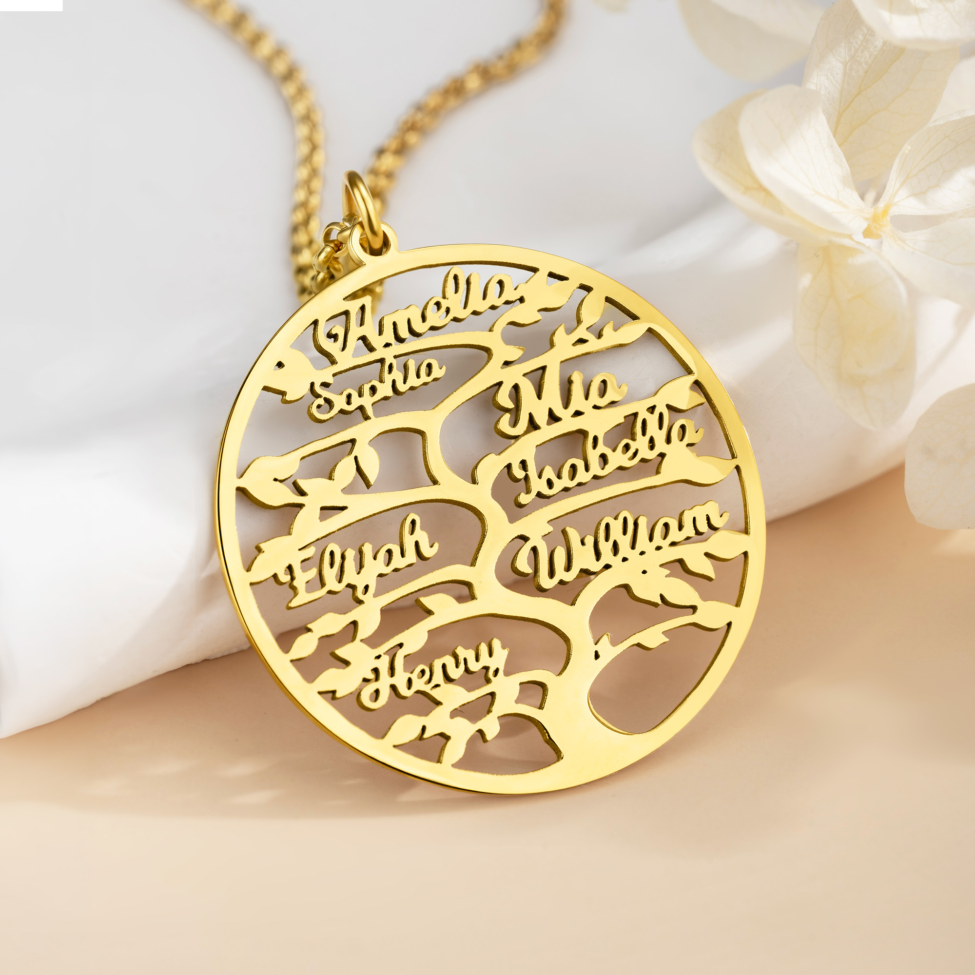 Discover Gifts for Mom & Grandma Family Tree Name Necklace