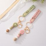 Personalized Birth Flower PU Leather Keychain with Engraved Name and Daisy Bead Pendant Wedding Party Birthday Gift for Bridesmaids Friends