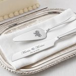 Personalisierte Initiale Kuchenmesser und Server-Set mit Namen und Datum Hochzeit Verlobung Geschenk für Paar