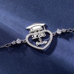 Personalisierte Graduierung Kappe Herz Zirkon Armband mit Namen zierlichen Schmuck Graduierung Geschenk für sie