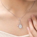 Personalisierte Zirkon Tennisschläger Halskette mit eingraviertem Text Exquisite Schmuck täglichen Gebrauch Geburtstag Tennisplatz Geschenk für Tennisliebhaber Spieler