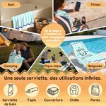 Serviette de plage à rayures personnalisée avec adhésion exclusive au club de piscine et nom - Cadeau vacances d'été pour la famille