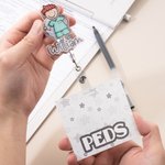 Personlig tecknad sjuksköterska Enkel linjeteckning Akryl ID-bricka rulle med namn sjuksköterska uppskattning födelsedagspresent för sjuksköterska läkare medicinsk personal