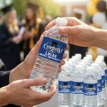 Gepersonaliseerde Congrats Class of 2026 Set van 20 Waterdichte Waterfles Etiketten Stickers met Naam School en Jaar Afstudeerfeest Cadeau voor Afgestudeerden