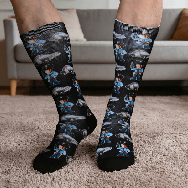 Personalisierte Cartoon Polizist Polizeiauto weiche Mid-Calf Socken mit 1-2 Fotos täglich tragen Geburtstagsgeschenk für Polizeibeamte