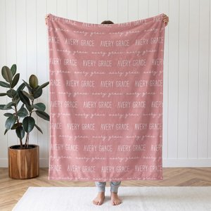 Couverture Personnalisée Multicolore pour Bébé avec Nom Décoration de la Maison Douche de Bébé Cadeau d'Anniversaire pour Nouveaux Parents Famille