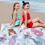 Gepersonaliseerd Extra Groot en Sneldrogend Strandlaken met Cartoon Zeemeermin en Naam Perfect Cadeau voor Meisjes voor Zomervakantie of Verjaardag