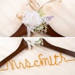 Personalised Bow Flower Aluminum Wire Wooden Hanger with Name Dressing Room Decor Wedding Bridal Shower Gift for Bride Bridesmaid