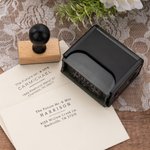 Segno personalizzato dell'indirizzo del futuro signore e signora Timbro autoinchiostrante portatile con inchiostro e nome Regalo di fidanzamento di nozze per coppie di sposi.