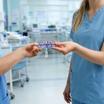 Badge personnalisé en acrylique avec nom et texte Anniversaire Appréciation de l'infirmière Semaine Cadeau pour médecin Infirmière Personnel médical