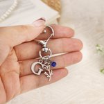 Gepersonaliseerde Geboortesteen Geboortebloem Hart sleutelhanger met initiaal Dagelijks gebruik Moederdag Verjaardagscadeau voor moeder vriendin vrouw