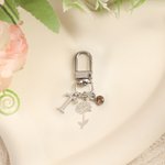 Gepersonaliseerde Geboortesteen Geboortebloem Hart sleutelhanger met initiaal Dagelijks gebruik Moederdag Verjaardagscadeau voor moeder vriendin vrouw