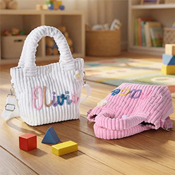Unique par nature, essentiel au quotidien. 👜