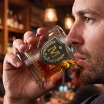 Personlig Luxury Crown Classic Badge Initial Rock Whisky Glass med navn Bursdag farsdagsgave til mann pappa ektemann Groomsman