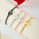 Personligt mångfärgat armband med graverat namn och årtal som bärs dagligen Graduation Cap Heart Charm-armband med graverat namn och år Graduation Ceremony Gift for Graduates