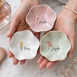 Personalized Watercolour Birth Flower Petal-Shaped Ceramic Jewellery Dish with Name Daily Use Birthday Mother's Day Gift for Her Best Friend
