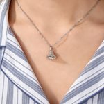 Gepersonaliseerde sierlijke bel hanger ketting met gegraveerde naam Herinnering genezing herstel Gift voor kankerbestrijders overlevenden
