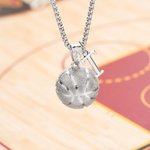 Personalisierte Basketball Hip-Hop-Halskette mit Initial Geburtstag Abschlussfeier Vatertag Geschenk für Basketball-Liebhaber