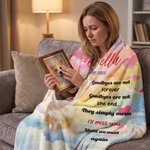 Foto personalizada Rainbow Heart Paw Print Manta suave con nombre y año Decoración para el hogar Simpatía Regalo conmemorativo para el dueño de la mascota Familia