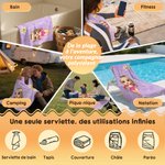 Serviette de plage personnalisée avec personnage de dessin animé et fleur de naissance - Cadeau d'anniversaire pour les amis