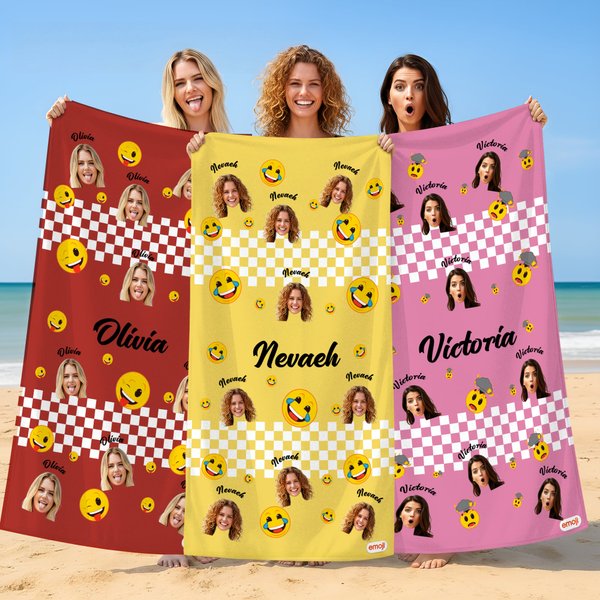 Personlig flerfarget emoji morsomt ansiktsfoto hurtigtørkende strandhåndkle med navn ferie bassengfest gave til familie venner | Callie × emoji ™