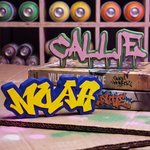 Plaque d'identité graffiti personnalisée en deux couleurs imprimée en 3D Décoration de bureau Décoration d'intérieur Cadeau d'anniversaire pour les amateurs de graffiti