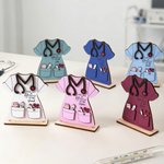Ornement personnalisé en uniforme d'infirmière avec titre et nom Décoration en bois Semaine des infirmières Cadeau pour infirmière