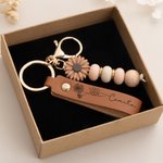 Personalized Birth Flower PU Leather Keychain with Engraved Name and Daisy Bead Pendant Wedding Party Birthday Gift for Bridesmaids Friends
