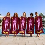 Toalla de playa personalizada de secado rápido con silueta de futbolista nombre y número regalo de vacaciones de verano para amantes del fútbol