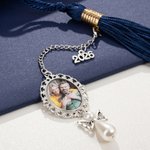 Personalisierte Perle Schmetterling Abschlusskappe Charme Quaste Memorial Ornament mit Foto Klasse von 2026 Graduierung Geschenk für Absolventen