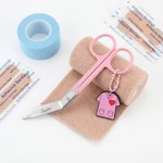 Personalized Nurse Uniform Lightweight Portable Bandage Scissors with Name Nurses' Day Graduation Gift for Nurses Veterinarians Medical Students