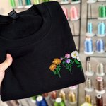 Personnalisé Fleur de naissance brodée multicolore 100% coton T-shirt Sweatshirt Hoodie Daily Wear Cadeau d'anniversaire pour Maman Grand-mère